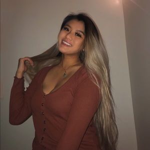 Meet your Posher, Vivian